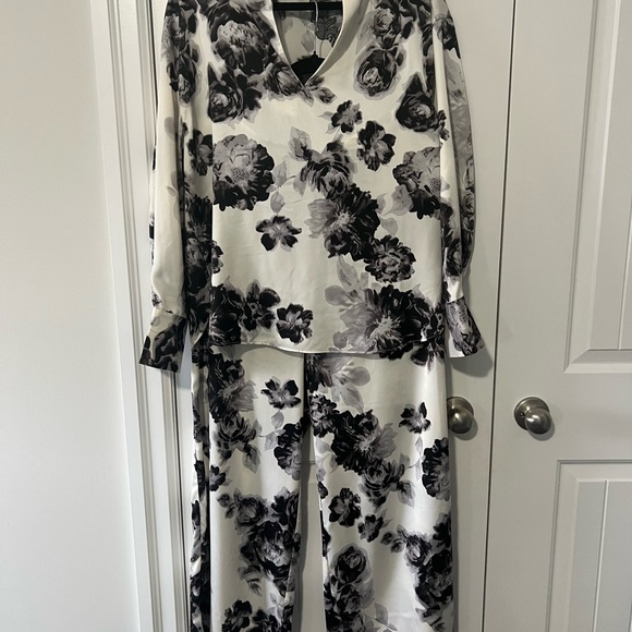 MELLODAY Monochrome Silky Matching Set - Picture 2 of 6